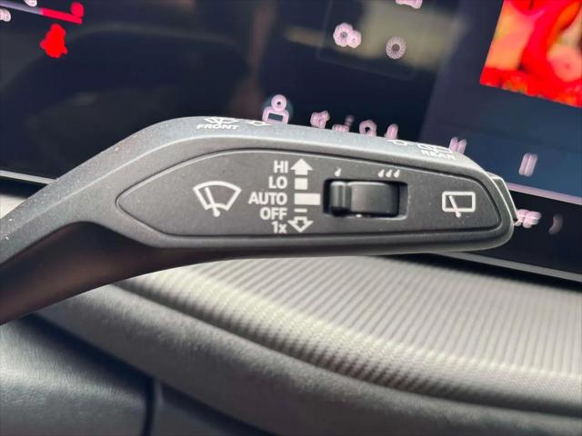 2025 Audi SQ5 Premium Plus TFSI quattro S tronic