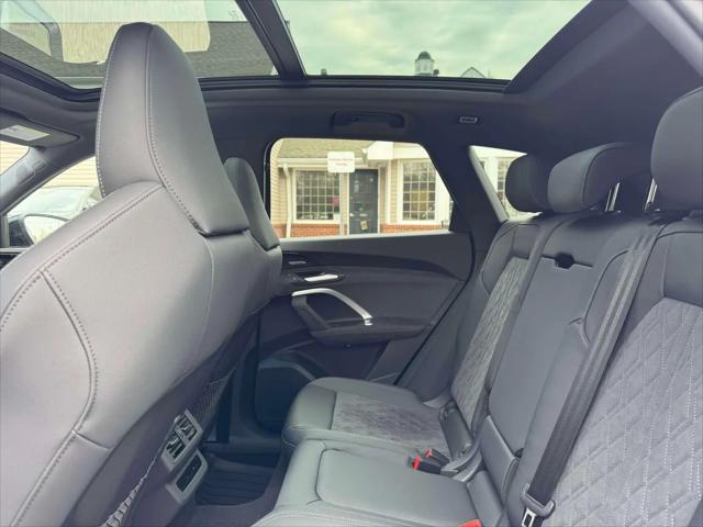 2025 Audi SQ5 Premium Plus TFSI quattro S tronic