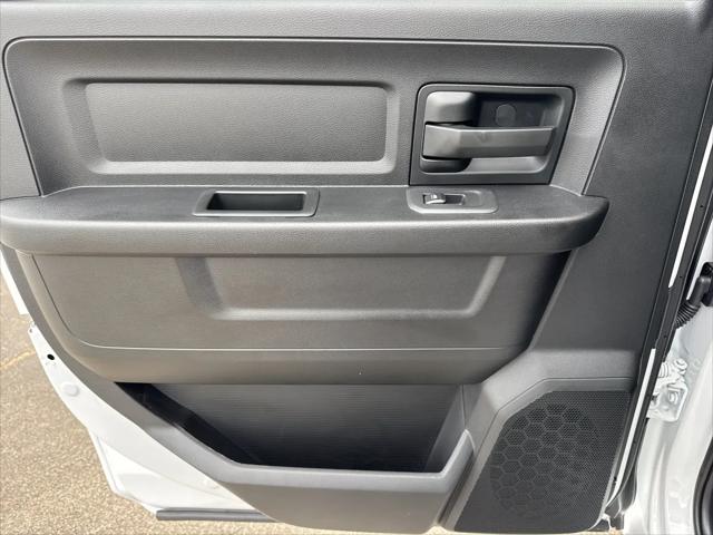 2026 Ram 3500 Tradesman Crew Cab 4x4 8 Box