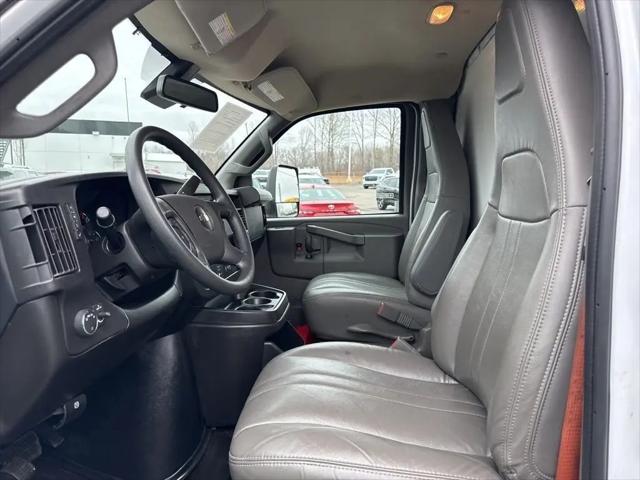 2024 Chevrolet Express Cutaway Work Van