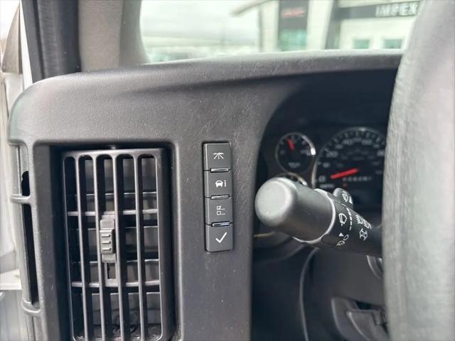 2024 Chevrolet Express Cutaway Work Van