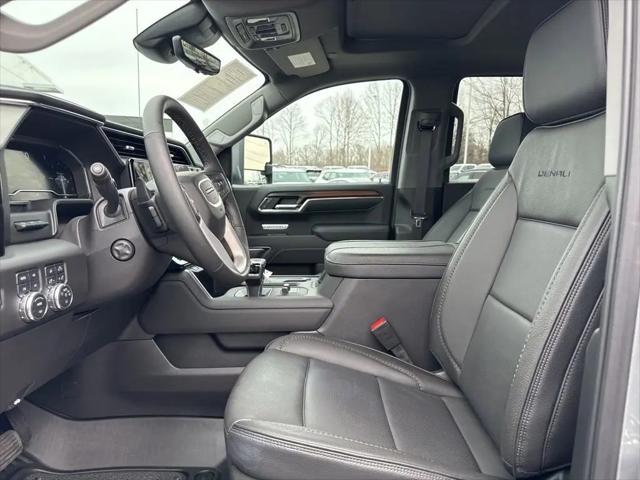 2025 GMC Sierra 1500 4WD Crew Cab Standard Box Denali