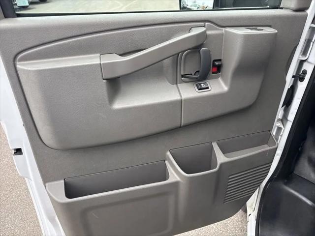 2024 Chevrolet Express Cutaway Work Van
