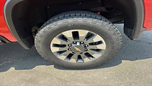 2026 Chevrolet Silverado 2500HD Crew Cab, Standard Bed, LT, 4WD