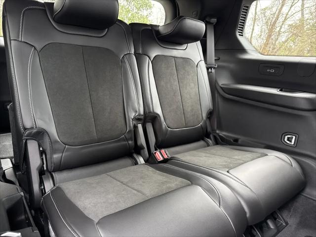 2026 Jeep Grand Cherokee L Altitude 4x4