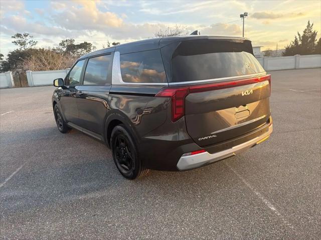 2025 Kia Carnival MPV LXS