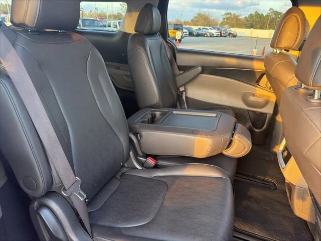 2025 Kia Carnival MPV LXS