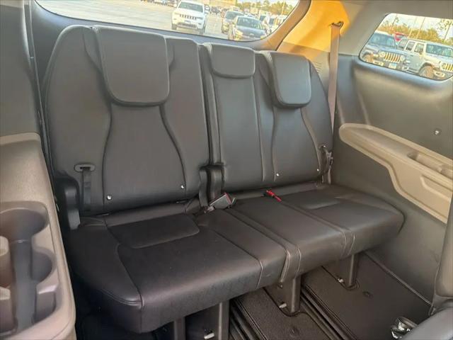 2025 Kia Carnival MPV LXS