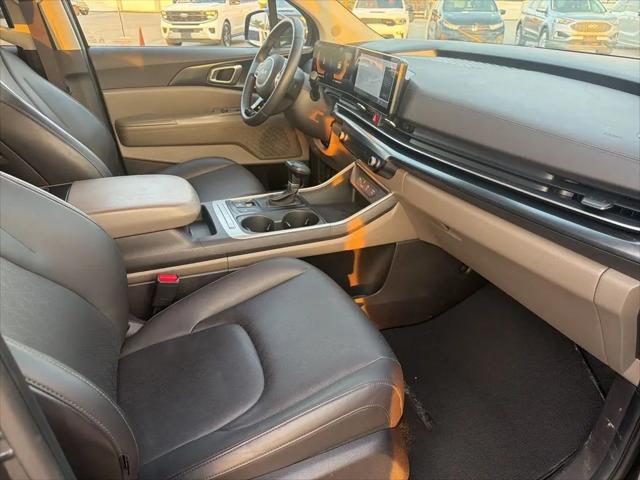 2025 Kia Carnival MPV LXS