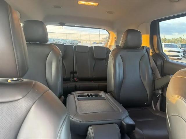 2025 Kia Carnival MPV LXS