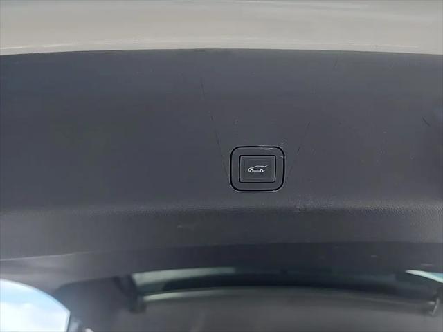 2025 GMC Yukon XL 4WD Denali