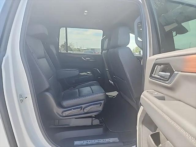 2025 GMC Yukon XL 4WD Denali