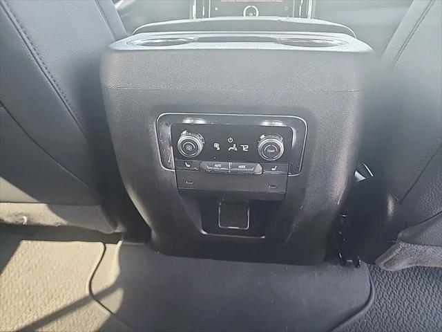 2025 GMC Yukon XL 4WD Denali