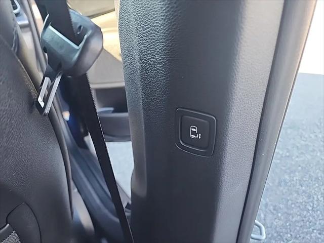 2025 Kia Carnival MPV LXS