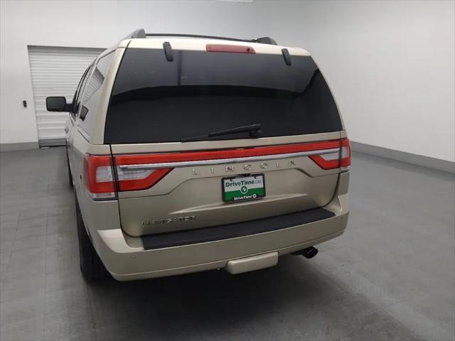 2017 Lincoln Navigator Select