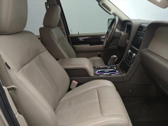 2017 Lincoln Navigator Select