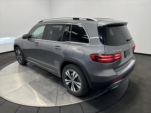 2026 Mercedes-Benz GLB 4MATIC