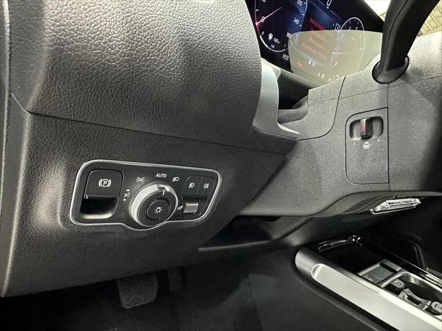 2026 Mercedes-Benz GLB 4MATIC