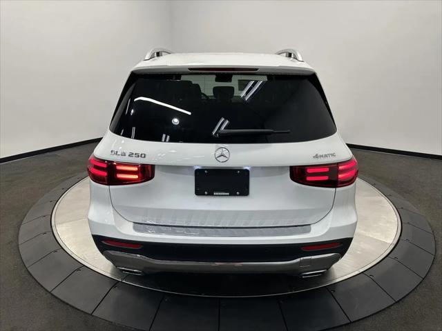 2026 Mercedes-Benz GLB 4MATIC