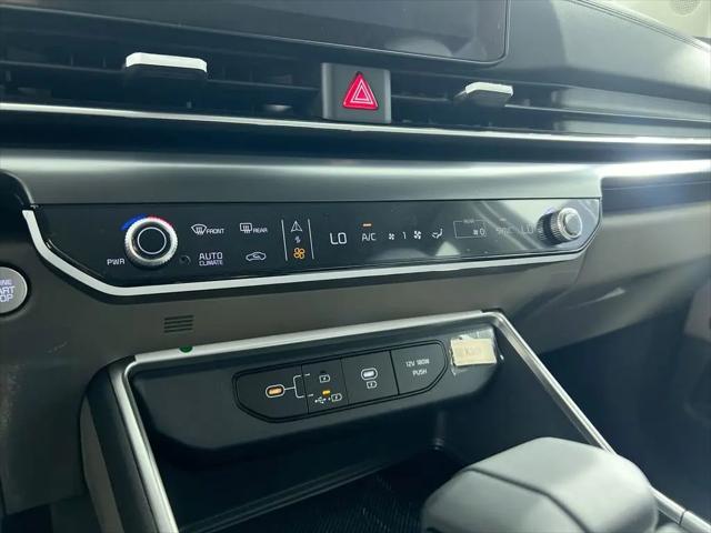 2026 Kia Carnival MPV LX