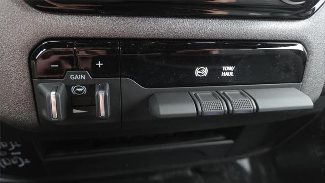 2026 Ram 3500 Tradesman Crew Cab 4x4 8' Box