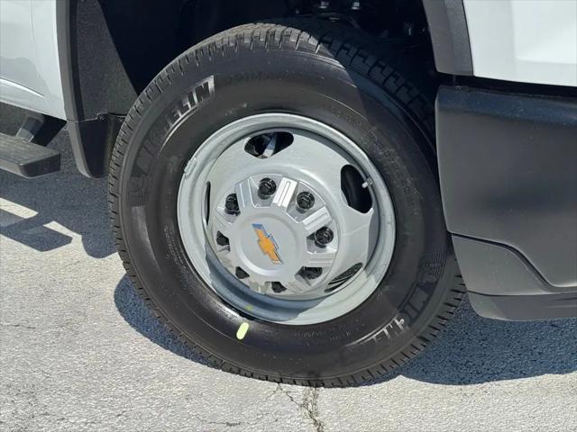 2026 Chevrolet Silverado 3500HD Crew Cab, Long Bed, WT Dual Rear Wheel, RWD