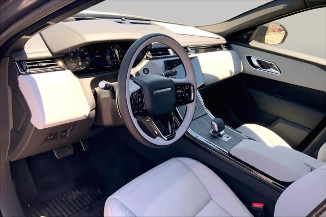 2026 Land Rover Range Rover Velar P250 Dynamic SE