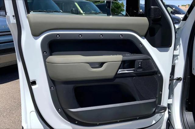2026 Land Rover Defender P300 S