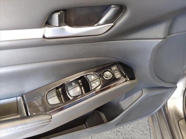 2024 Nissan Altima SL FWD