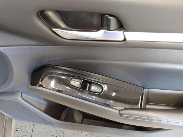 2024 Nissan Altima SL FWD
