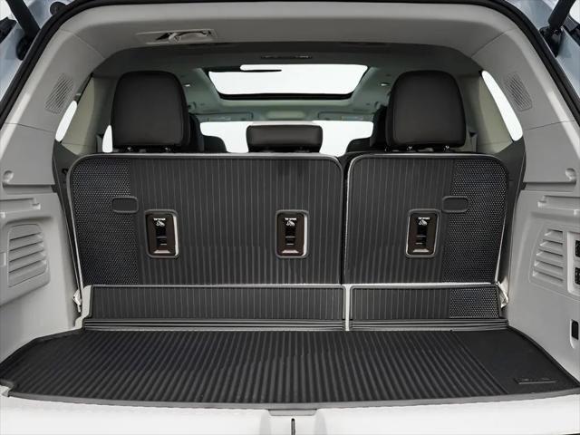 2026 GMC Acadia Denali AWD