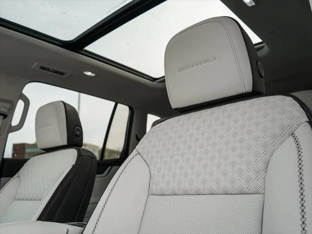 2026 GMC Acadia Denali AWD
