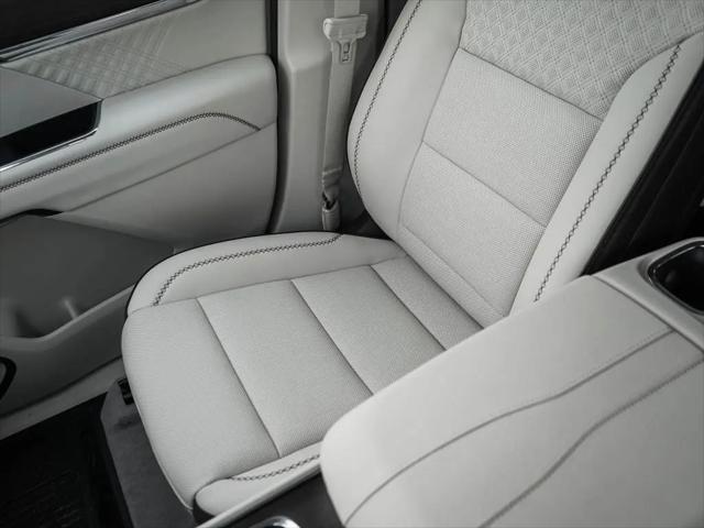 2026 GMC Acadia Denali AWD