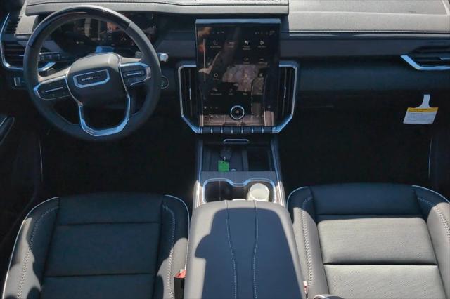 2026 GMC Acadia Denali FWD