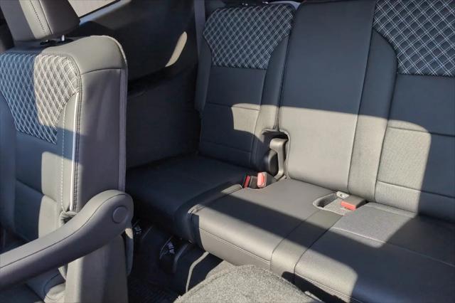 2026 GMC Acadia Denali FWD