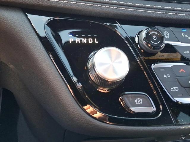 2026 Chrysler Pacifica Select AWD