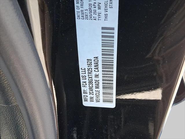2026 Chrysler Pacifica Select AWD