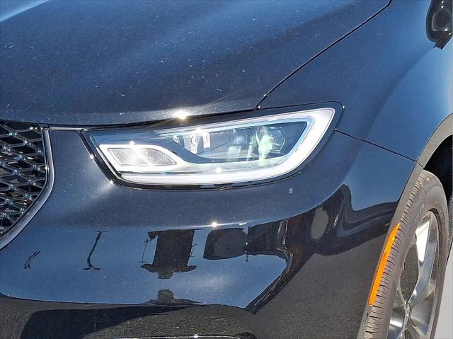 2026 Chrysler Pacifica Select AWD