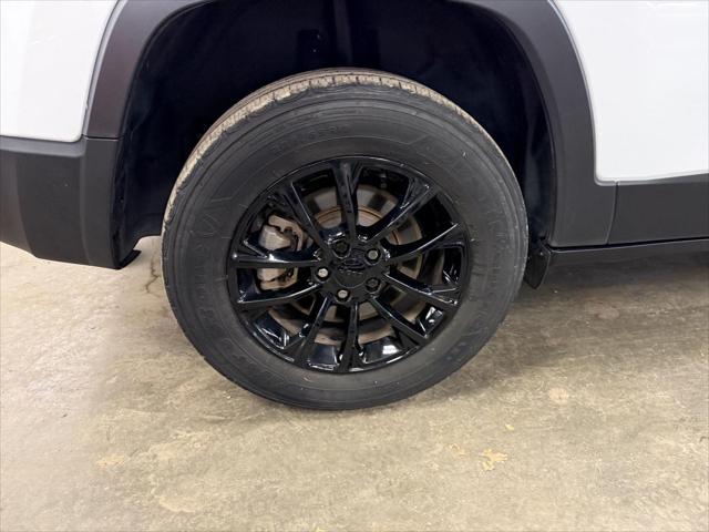 2023 Jeep Cherokee Altitude Lux 4x4