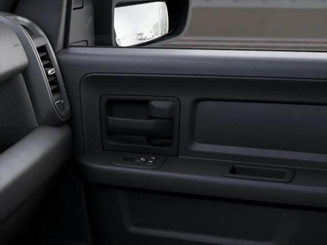 2026 Ram 2500 Tradesman Crew Cab 4x2 8 Box