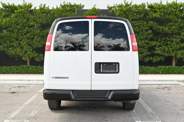 2017 Chevrolet Express LS