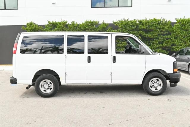 2017 Chevrolet Express LS