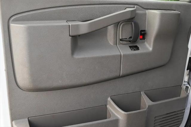 2017 Chevrolet Express LS