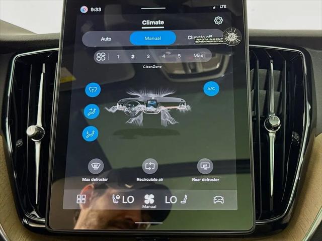 2026 Volvo XC60 B5 Core