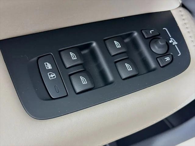 2026 Volvo XC60 B5 Core