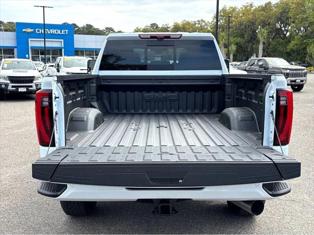 2026 GMC Sierra 2500HD Crew Cab, Standard Bed, Denali, 4WD