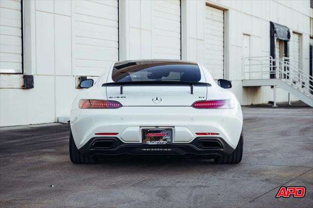2017 Mercedes-Benz AMG GT Standard