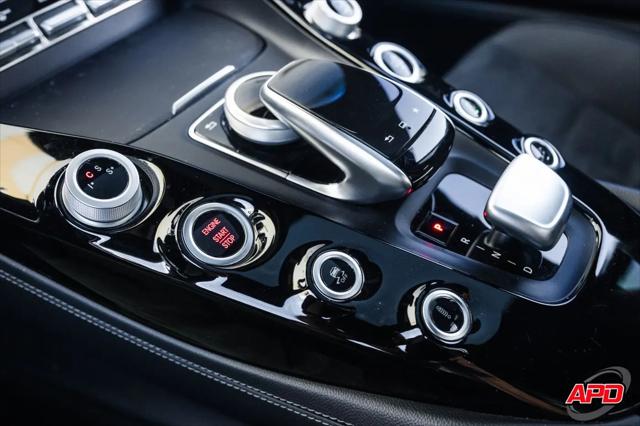 2017 Mercedes-Benz AMG GT Standard