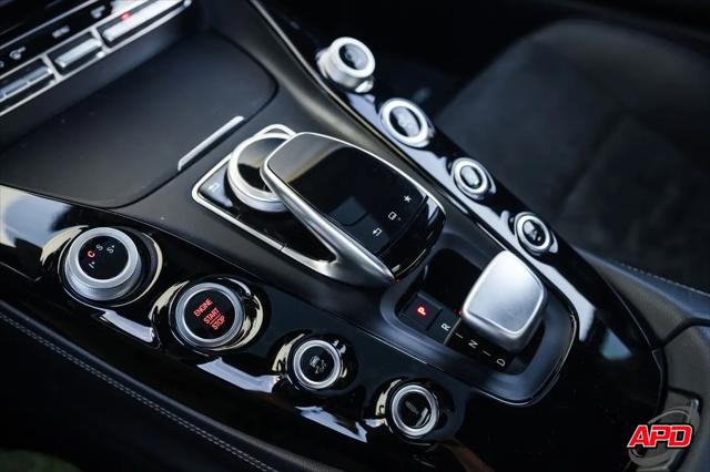 2017 Mercedes-Benz AMG GT Standard