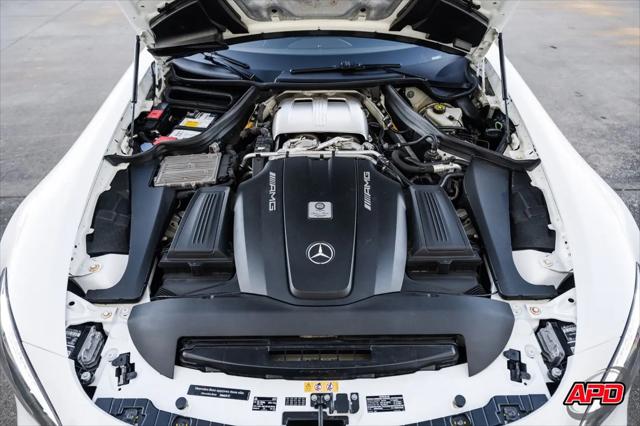 2017 Mercedes-Benz AMG GT Standard